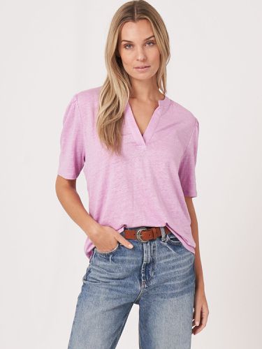 Linen T-shirt with round neckline with slit - REPEAT cashmere - Modalova