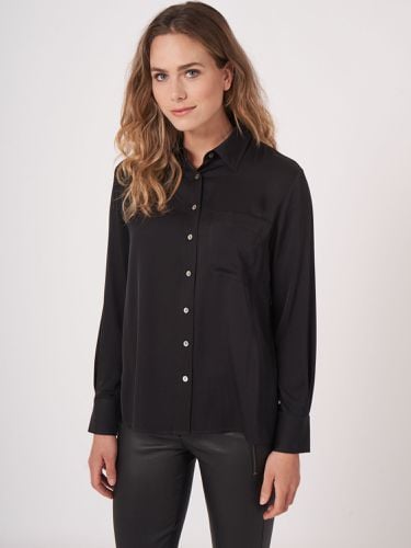 Silk shirt with chest pocket and side slits - REPEAT cashmere - Modalova