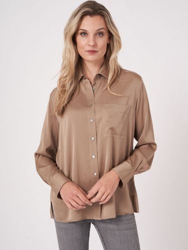 Silk shirt with chest pocket and side slits - REPEAT cashmere - Modalova