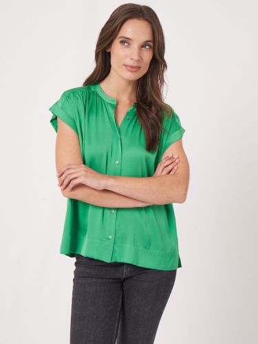 Oversized buttoned silk blouse top - REPEAT cashmere - Modalova