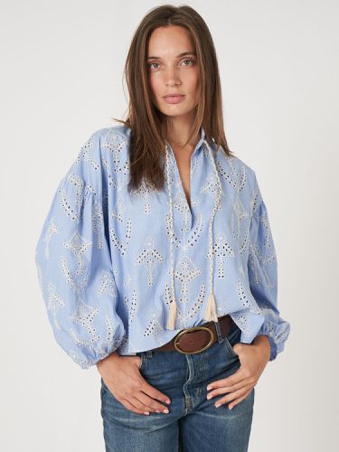 Embroidered blouse with tie with tassel - REPEAT cashmere - Modalova