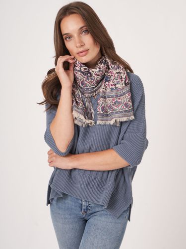Square modal cashmere blend scarf with floral print - REPEAT cashmere - Modalova