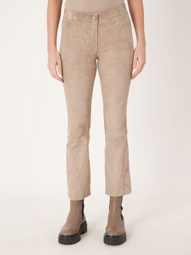 Cropped bootcut suede pants - REPEAT cashmere - Modalova