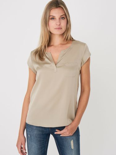 Top with chest pocket - REPEAT cashmere - Modalova