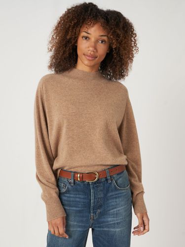 Stand collar jumper with saddle sleeves - REPEAT cashmere - Modalova