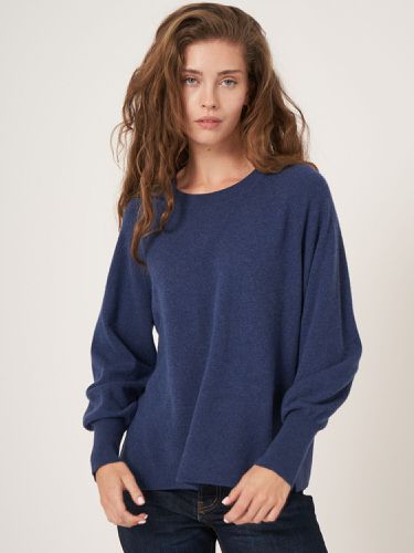 Cashmere raglan sweater with high ribbed hem and side slit - REPEAT cashmere - Modalova