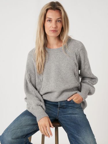 Textured cashmere sweater with puff sleeves - REPEAT cashmere - Modalova