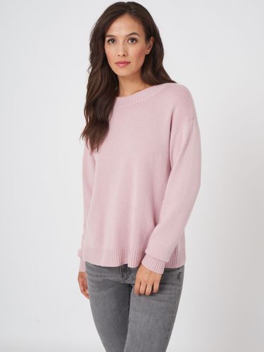 Basic round neck sweater with back slit - REPEAT cashmere - Modalova