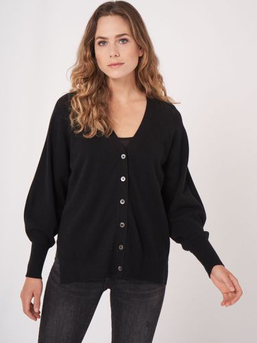V-neck buttoned cardigan with puff sleeves - REPEAT cashmere - Modalova