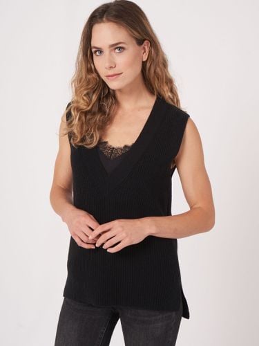 Deep V-neck sleeveless vest - REPEAT cashmere - Modalova