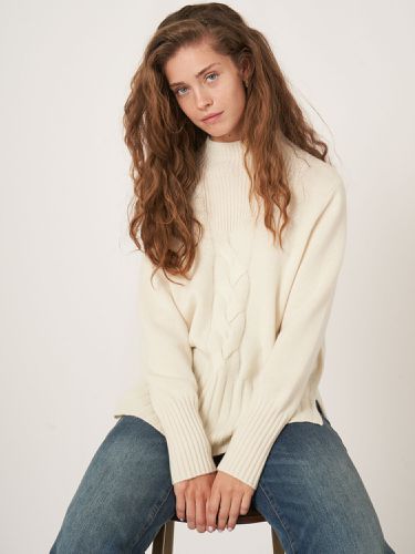 High neck cashmere blend sweater with cable knit detail and side slits - REPEAT cashmere - Modalova
