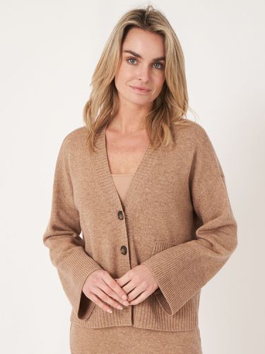 Cardigan with front pocket and wide sleeves with rib detail - REPEAT cashmere - Modalova
