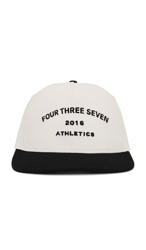 The Trucker Hat in Black,White - 437 - Modalova