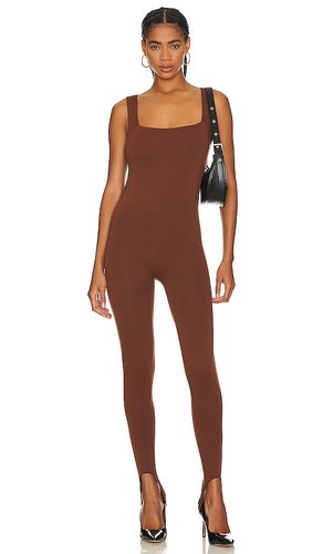 X revolve essential avery jumpsuit en color marrón talla L en - Brown. Talla L (también en M) - AFRM - Modalova