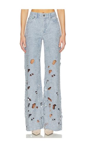 Chic Eyelet Jean in . Size 25. Also in 28 - Alice + Olivia - Modalova