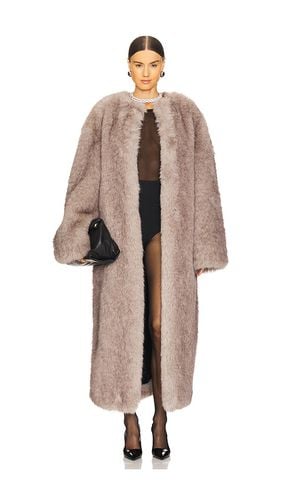 Taylor Faux Fur Maxi Coat in . Size 42/M, 44/L - The Andamane - Modalova