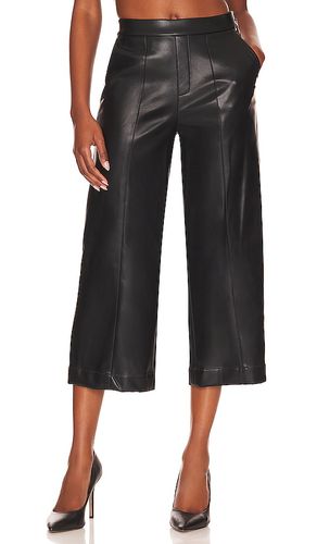 Pantalón faux leather en color talla 2 en - Black. Talla 2 (también en 4, 6, 8, 10, 12) - BCBGMAXAZRIA - Modalova