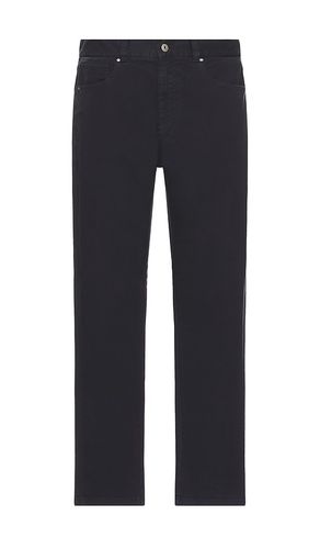 Washed Stretch Twill Regular Fit Trouser in . Taglia 36 - Barbour - Modalova