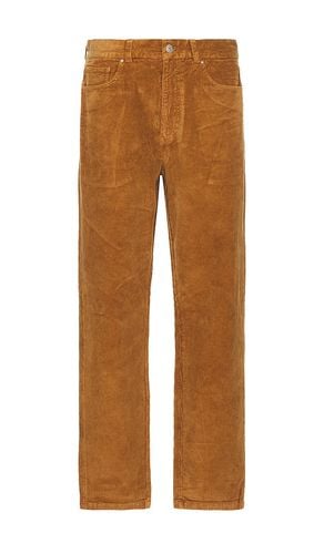 Stretch Cord Regular Fit Trouser in . Taglia 32, 34, 36 - Barbour - Modalova