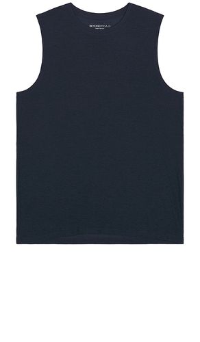 Camiseta tirantes en color azul marino talla L en - Navy. Talla L (también en M, S, XL/1X) - Beyond Yoga - Modalova