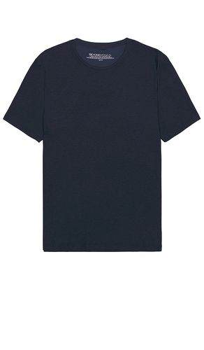 Camiseta en color azul marino talla L en - Navy. Talla L (también en M, S) - Beyond Yoga - Modalova