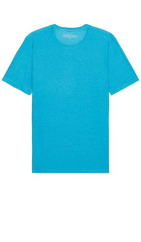 Camiseta en color azul talla L en - Blue. Talla L (también en S, XL/1X) - Beyond Yoga - Modalova
