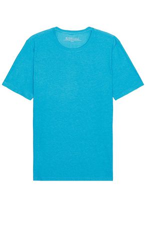 Camiseta en color azul talla S en - Blue. Talla S (también en XL/1X) - Beyond Yoga - Modalova