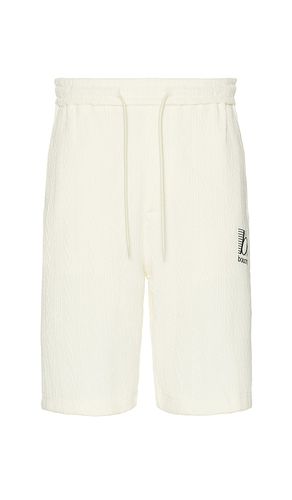 Textured shorts en color crema talla L en - Cream. Talla L (también en M, S, XL/1X) - Bound - Modalova