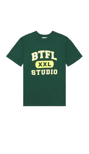Camiseta en color verde talla L en - Green. Talla L (también en M, S, XL/1X) - BTFL STUDIO - Modalova