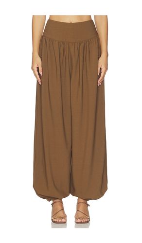 Heidi Trouser in . Size XS. Also in S, L - Clea - Modalova