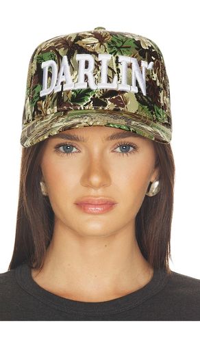 Heritage Trucker Hat in - Darlin - Modalova