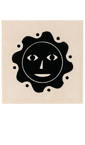 Everybody Sun Embroidered Pillow Cover in - Dusen Dusen - Modalova