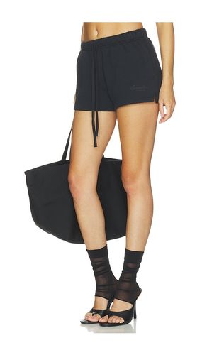 Running Short in . Size XS. Also in S, M - Fear of God ESSENTIALS - Modalova