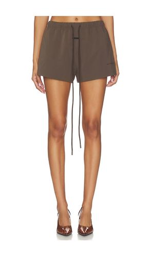 Active Trace Running Short in . Size S. Also in M, L, XL - Fear of God ESSENTIALS - Modalova