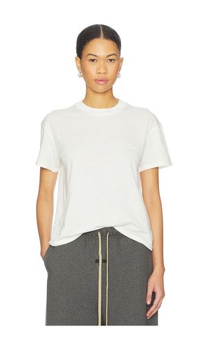 Classic Fit Tee in . Size S. Also in XS - Fear of God ESSENTIALS - Modalova
