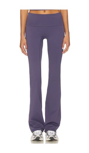 Essentials Foldover Flare Pant in . Size S. Also in M, L, XL - Gold Hinge - Modalova