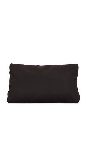 Amina Rose Clutch in - Ivy Oak - Modalova