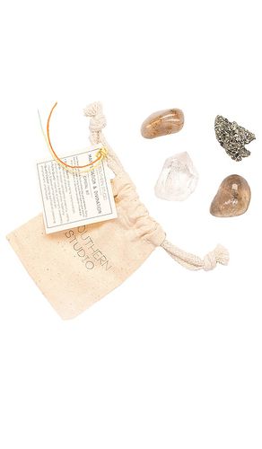 CRYSTAL KIT MANIFESTATION & DIVINATION in - J. Southern Studio - Modalova