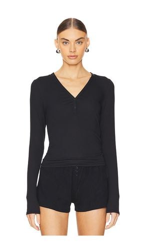 Soft Modal Rib V-neck Henley in . Size M, S, XS - LUNYA - Modalova