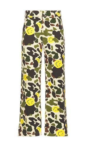 Smiley Camo Cargo Pants in . Size 32, 34, 36 - Market - Modalova