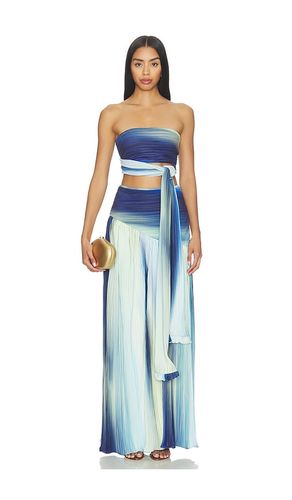 Caliente Crop Top in ,. Size S. Also in M, L - Mayle Vasquez - Modalova