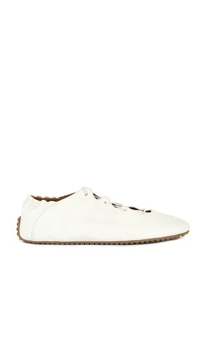 Milly Scallop Flat in . Size 37. Also in 38, 39 - Odissi - Modalova