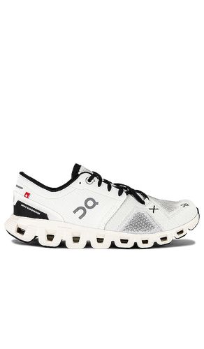 Cloud X 3 Sneaker in . Size 5, 5.5, 9, 9.5 - On - Modalova