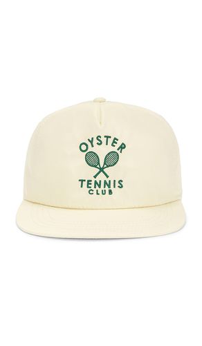 Tennis Club Members Hat in - Oyster - Modalova