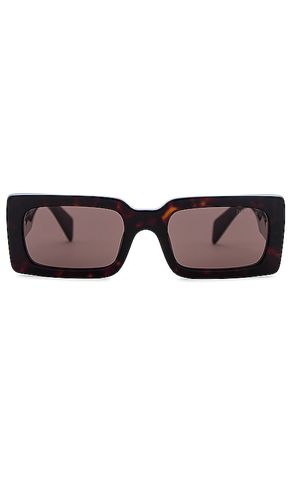 Rectangular sunglasses in color brown size all in - Brown. Size all - Prada - Modalova