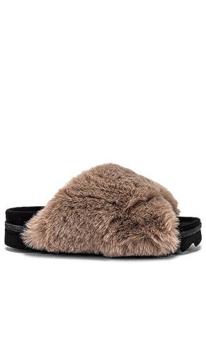 Cloud Faux Fur Slippers in . Size 37, 38, 39, 40, 41 - R0AM - Modalova