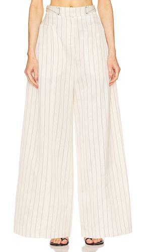 Pantalones anchos de traje en color ivory talla 32 en - Ivory. Talla 32 (también en 34, 38) - REMAIN - Modalova