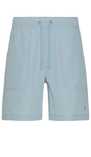 Bajada hybrid shorts en color azul talla L en - Blue. Talla L (también en M, S, XL/1X) - Sendero Provisions Co. - Modalova