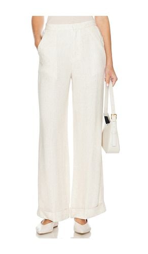 Pantalón con trabillas weston en color ivory talla L en - Ivory. Talla L (también en M, S, XL) - Rue Sophie - Modalova