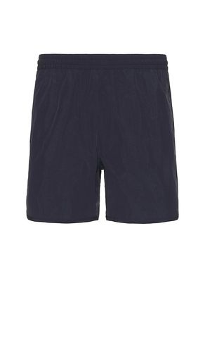 Track Swim Short in . Taglia M, S, XL/1X - Theory - Modalova